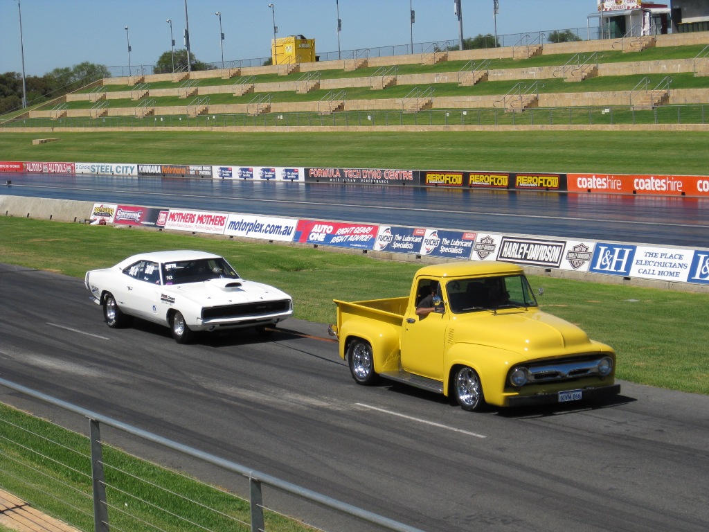 Attached picture 7800843-Drags028-Copy.jpg