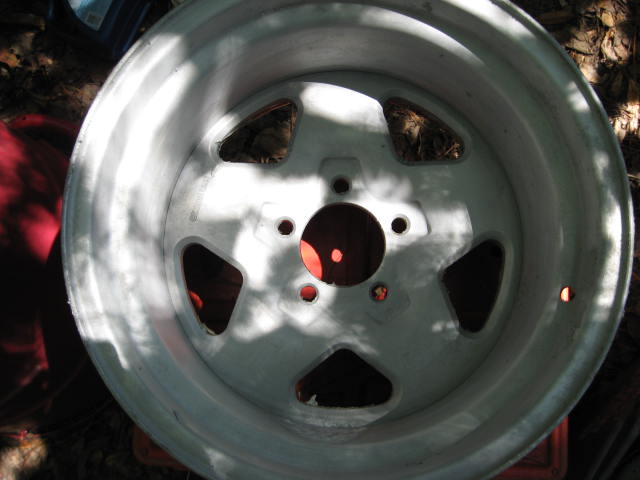 Attached picture 7850735-wheels005.jpg