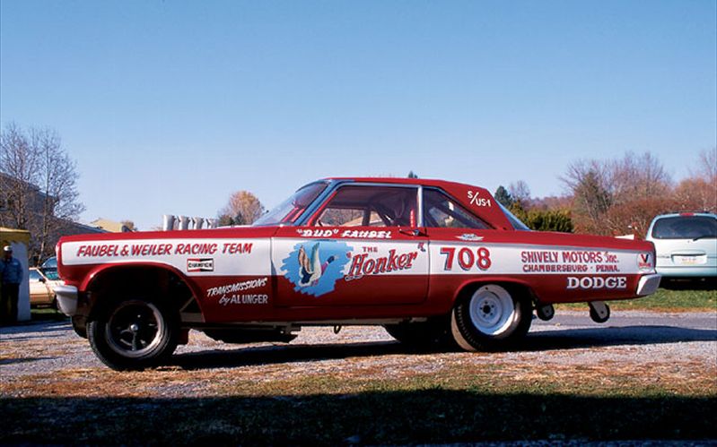 Attached picture 7973344-mopp_0205_04_z+1965_funny_car_revisits+1965_honker_dodge.jpg