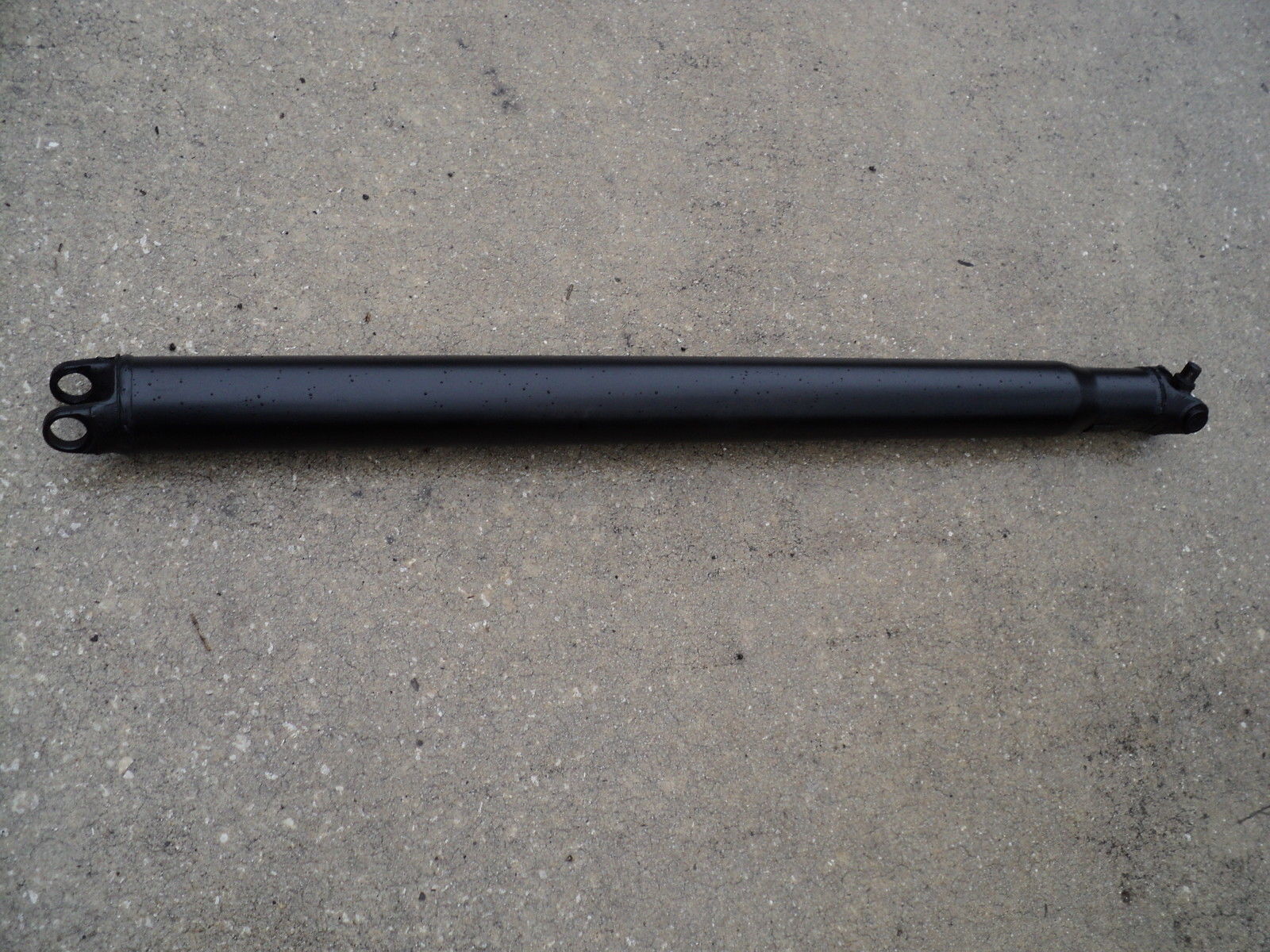 Attached picture 8148229-driveshaft.JPG