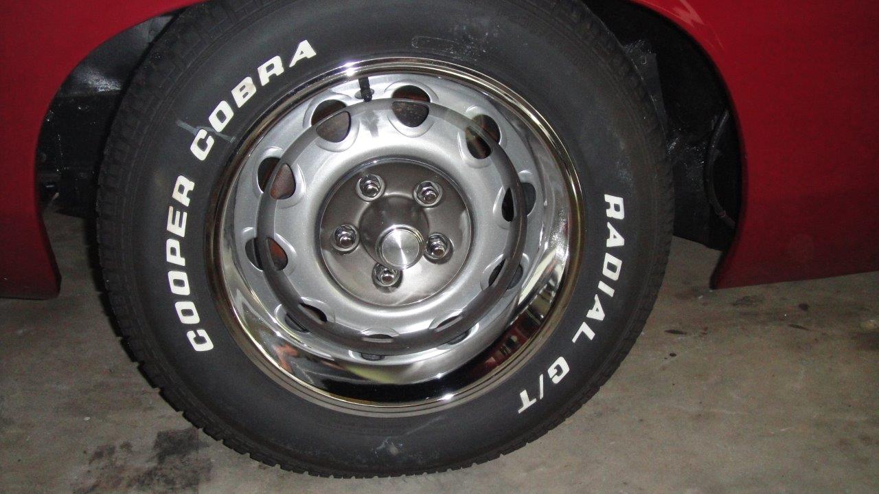 Attached picture 8201176-wheel.jpg