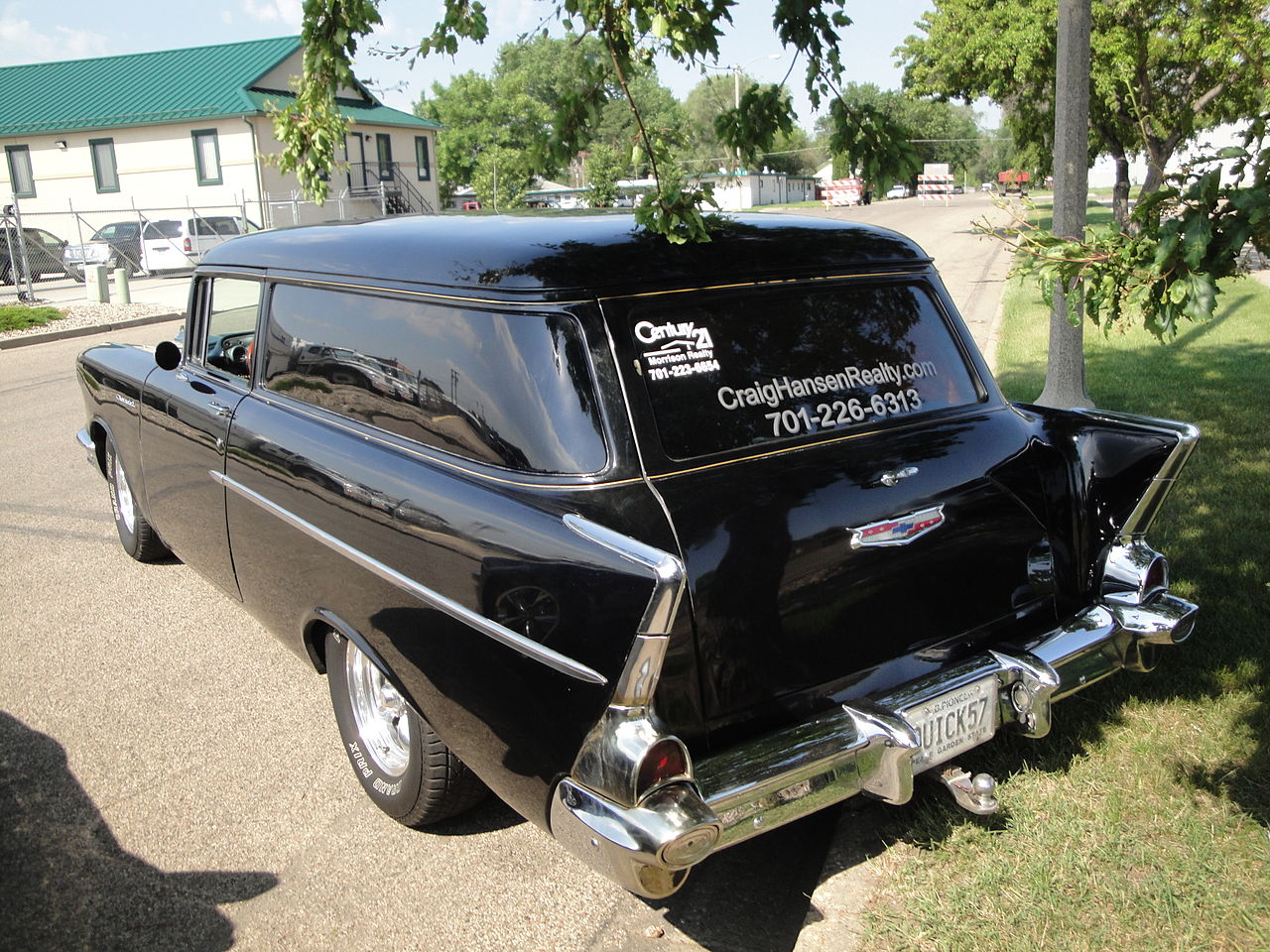 Attached picture 8213632-57_Chevrolet_Panel_Sedan_Delivery_(1).jpg