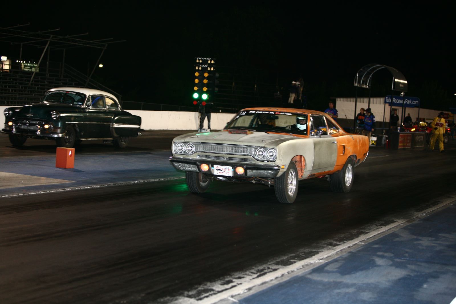 Attached picture 8341270-drag-week-2014-day-5-night-web-3.jpg