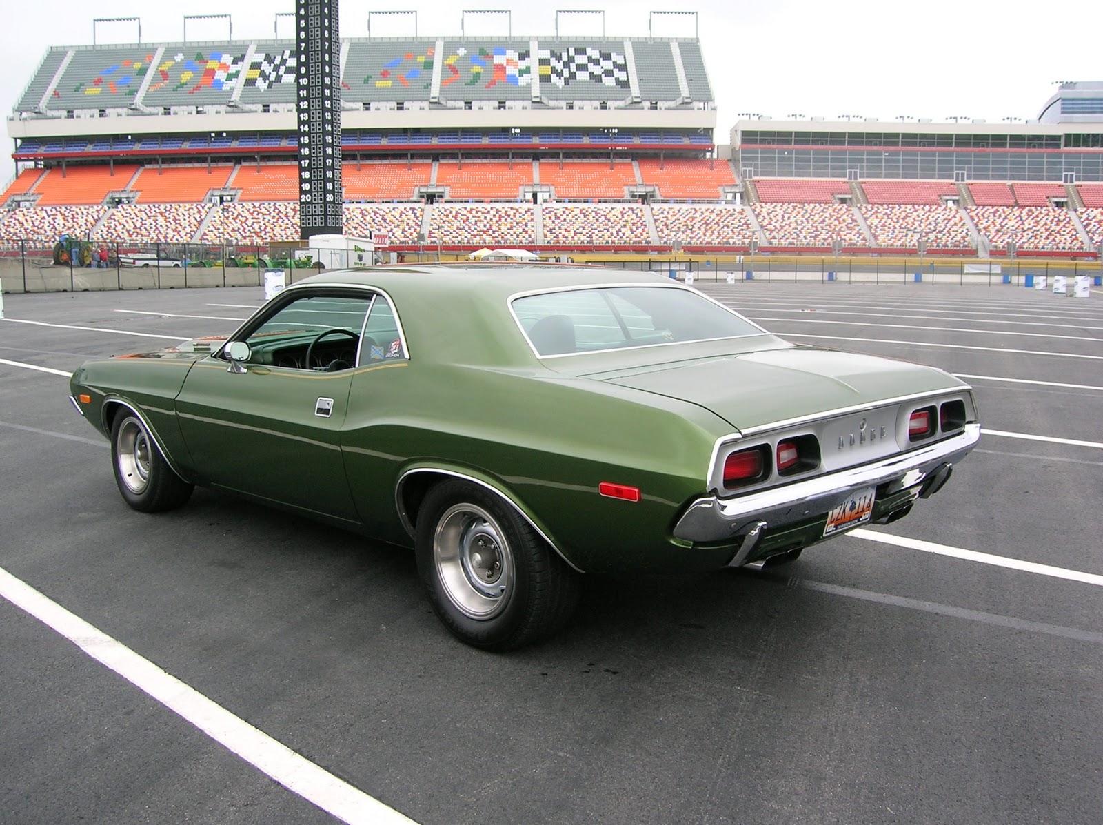 Attached picture 8381338-1972Challenger.jpg