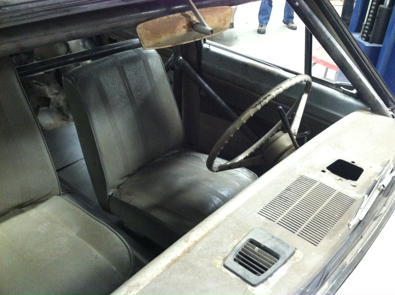 Attached picture 8394155-valfrontseats.jpg